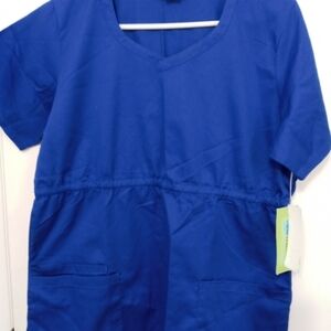 Scrub Elements Scrub Top. Elastic Waist. 3 pocket short sleeve
